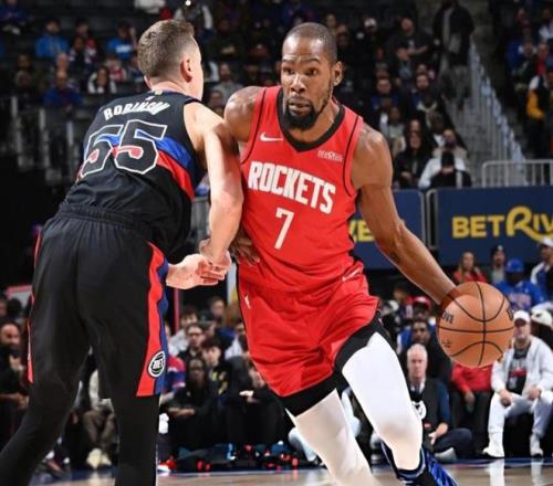 岁亚马尔与,岁意大利模,特甜蜜交往,Tcg天成彩票,彩票预测,彩票平台,在线购彩,彩票服务