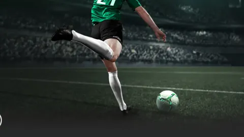 “帕夫倫卡因伤缺阵，替补门将火速登场亮相”