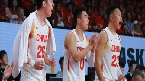 “【独家】周五001澳超赛事前瞻：西部联VS纽喷气机，专家深度解析”