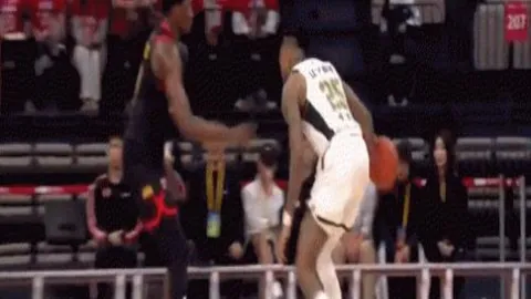 解析萨卡在阿森纳中场展现的技术优势